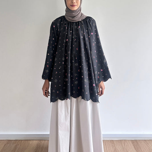 Liora scallop floral blouse