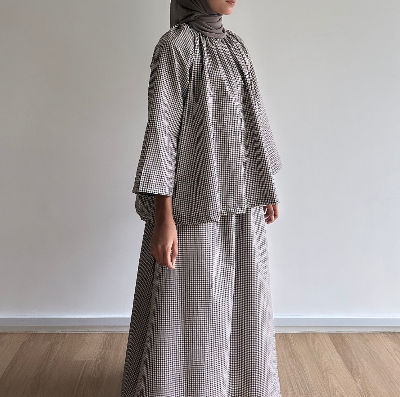 Tania small checkered skirt set