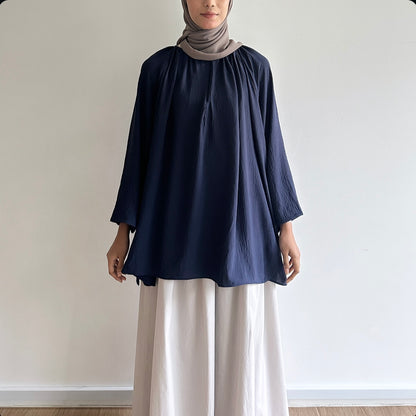 Mila basic raglan blouse