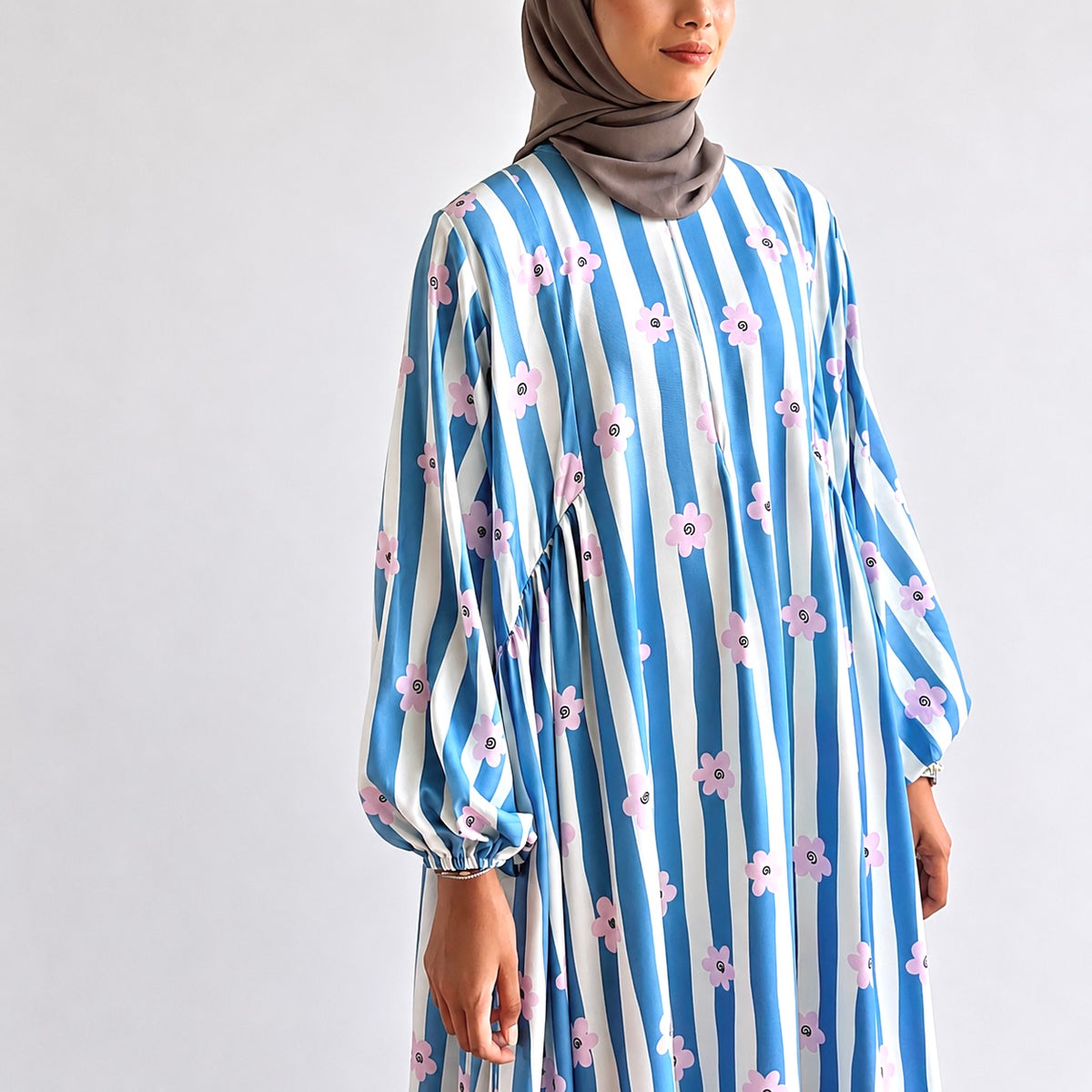Luna Gathered Floral Maxi Dress