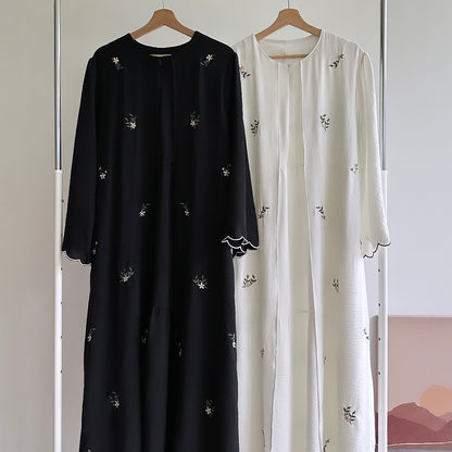 Luna sulam abaya