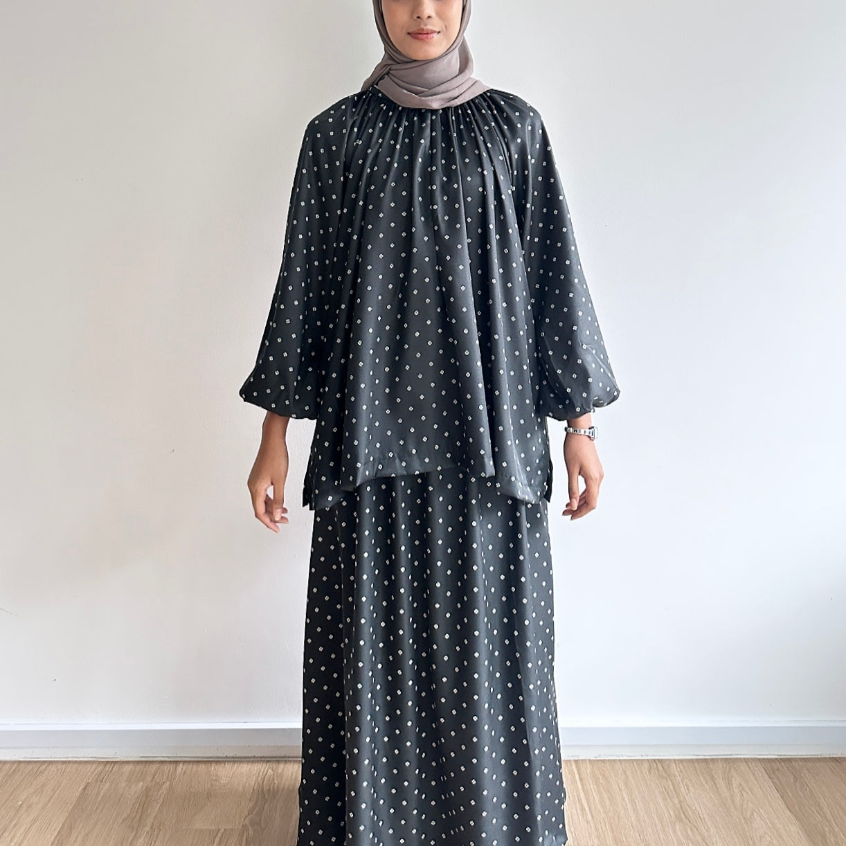 Alicia raglan skirt set