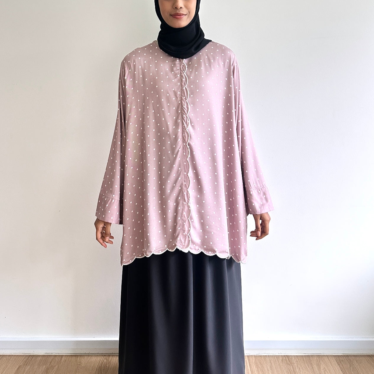 Mara scallop dot blouse