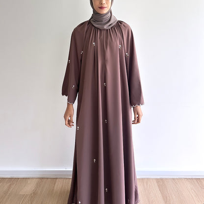 Aryana sulam abaya