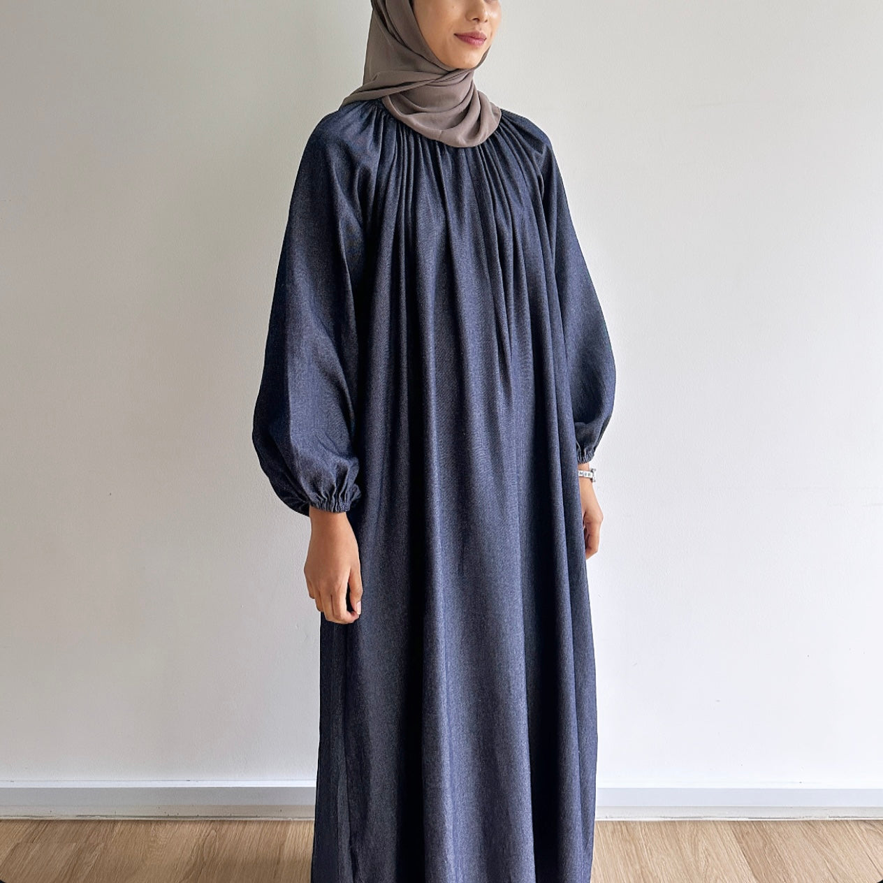 Nicole puffy sleeve denim dress