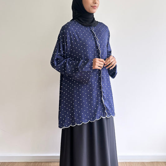 Mara scallop dot blouse