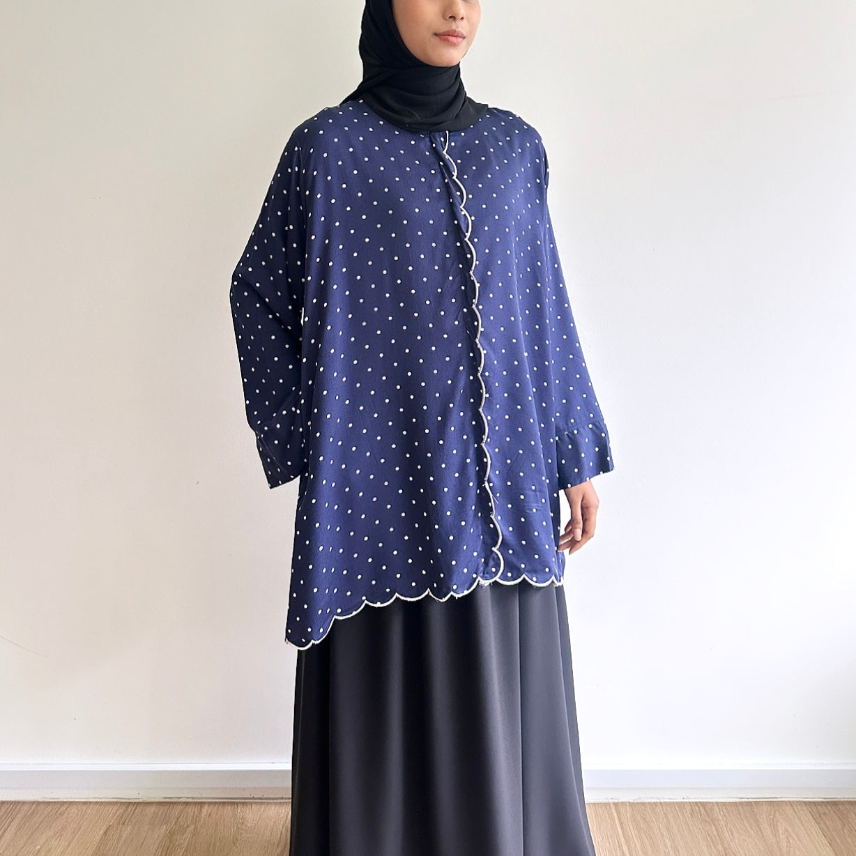 Mara scallop dot blouse