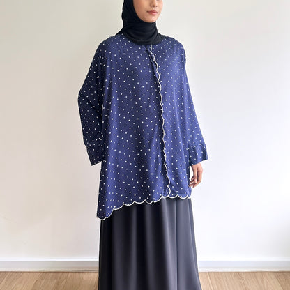 Mara scallop dot blouse