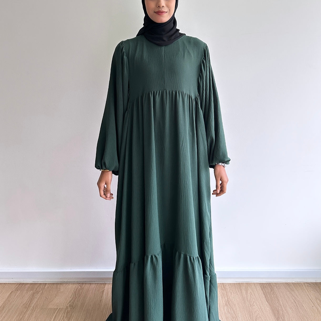 Talia balloon sleeve dress