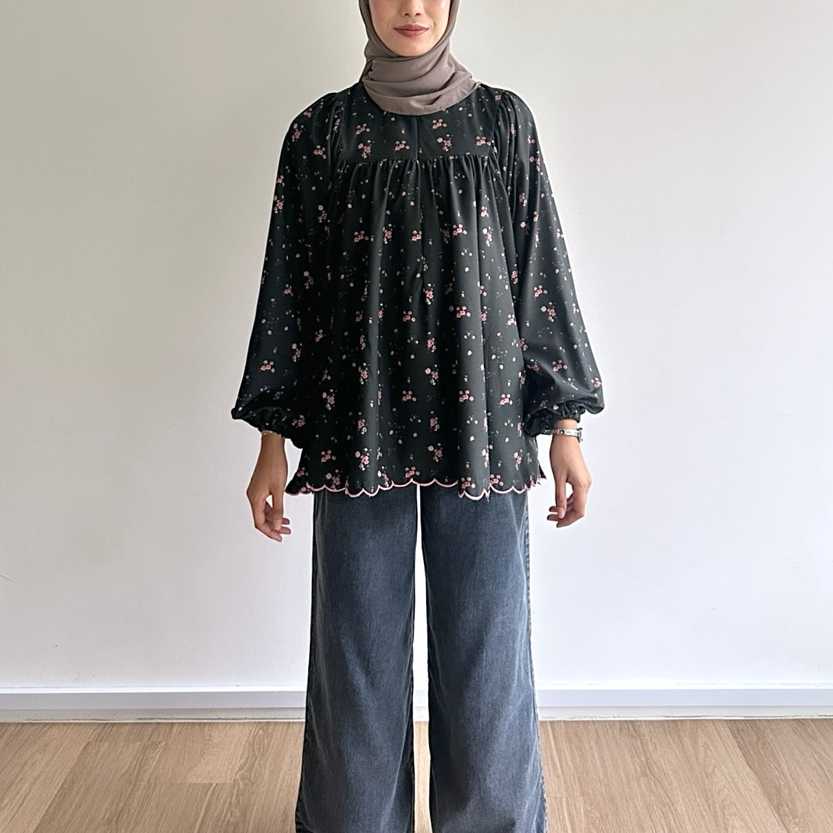 Anna floral puffy sleeve blouse