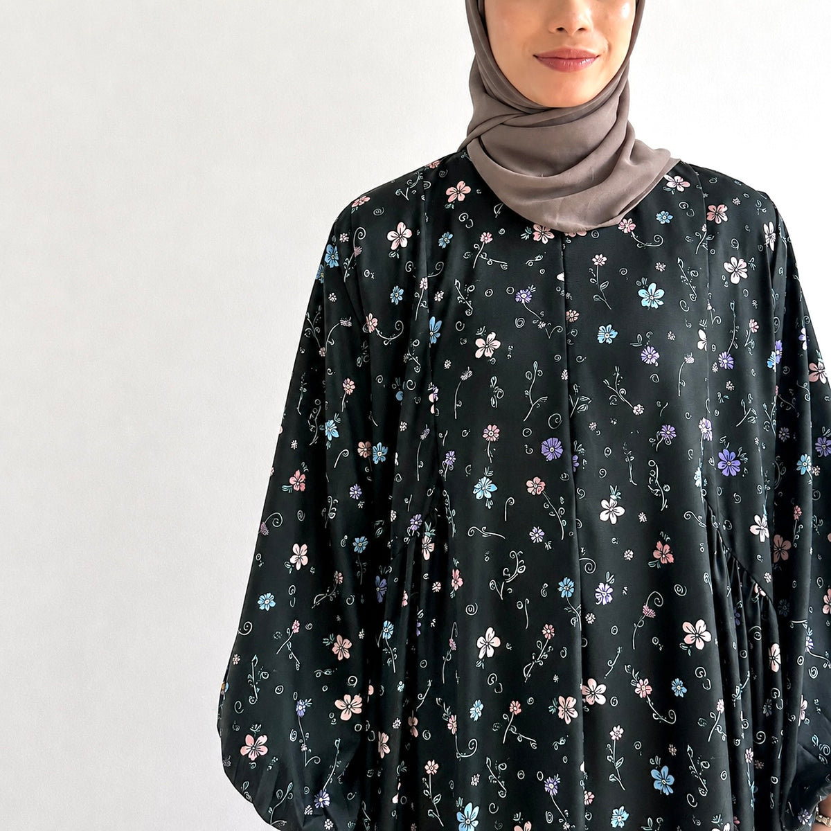 Luna Gathered Floral Maxi Dress