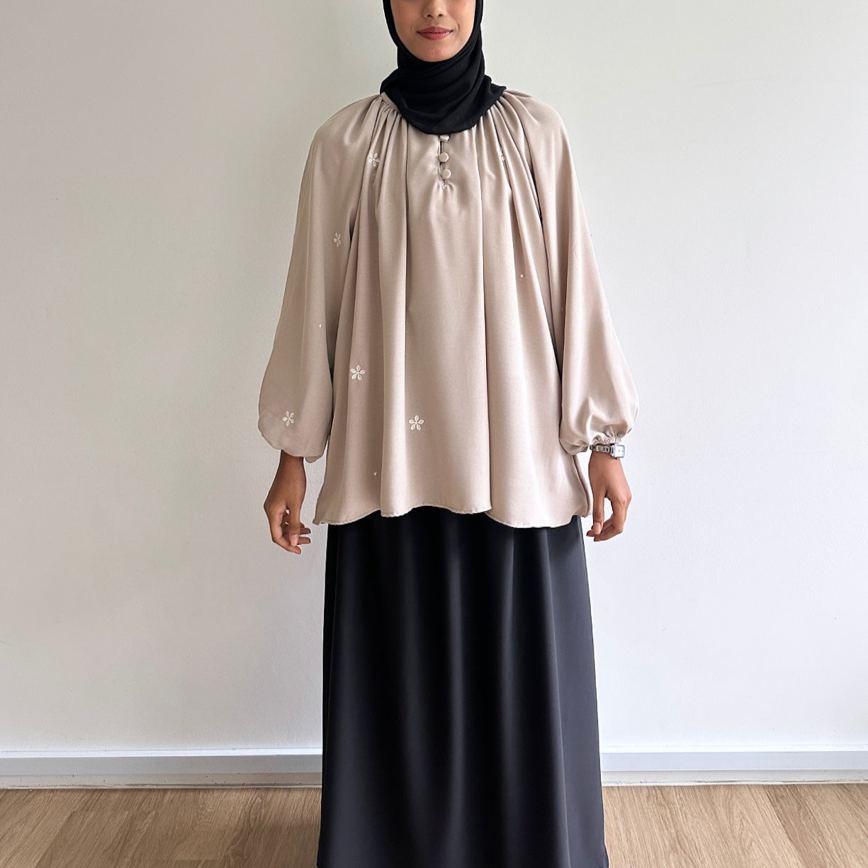 Mel floral embroidery blouse