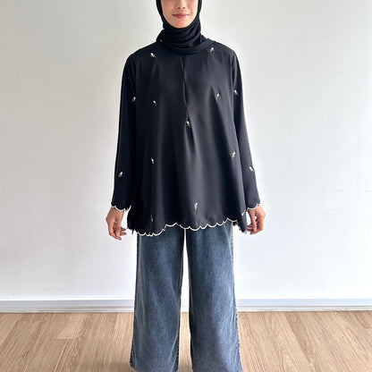 Nadra Embroidery Scallop Blouse