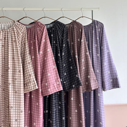 Kira daisy gingham dress