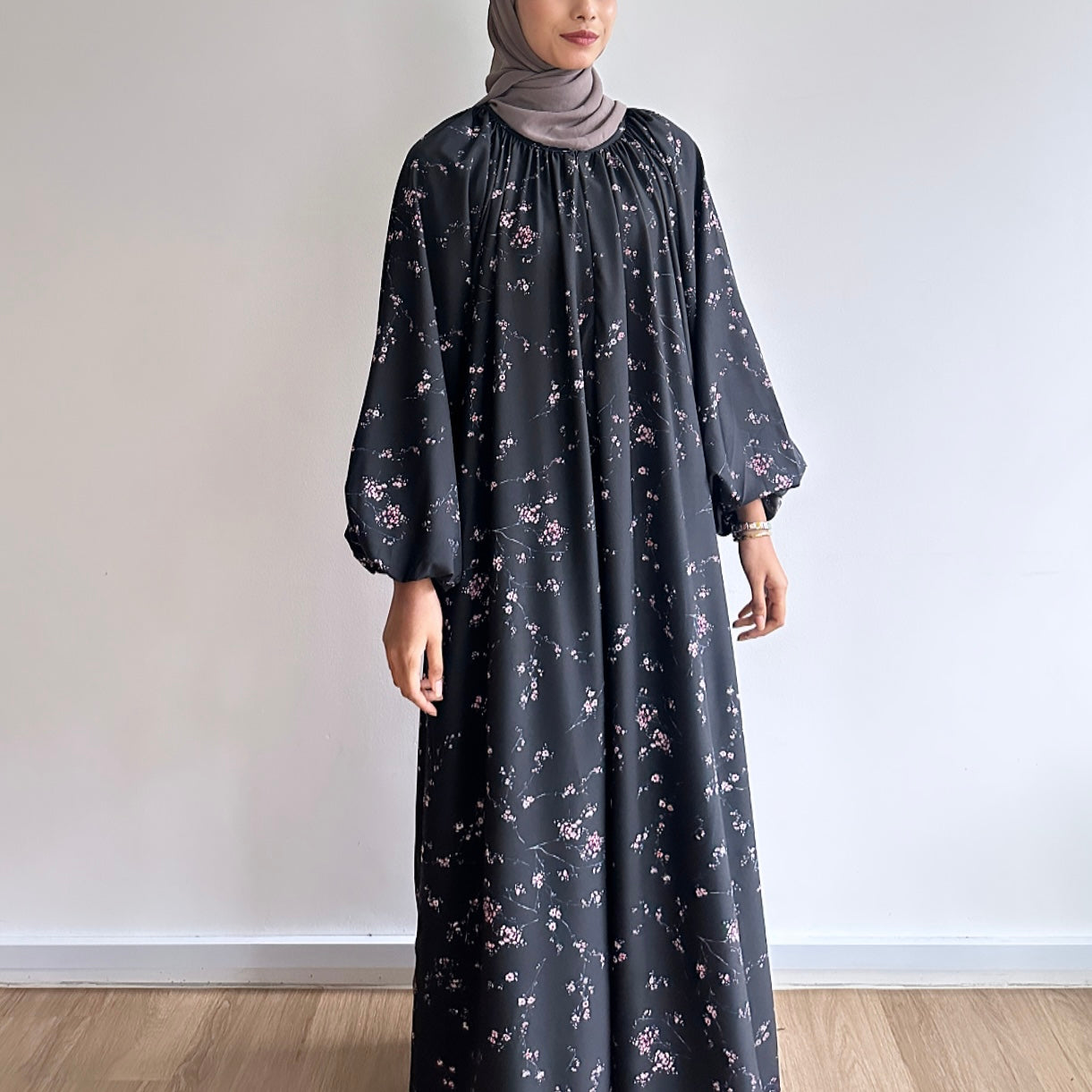 Hannah raglan dress