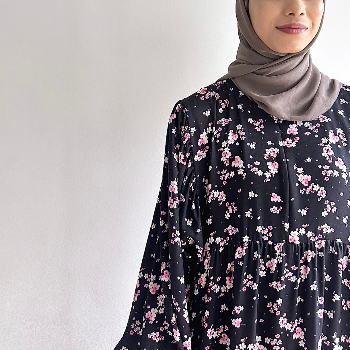 Maia balloon sleeve floral dress