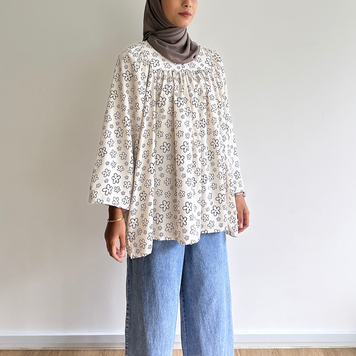 Anna floral blouse