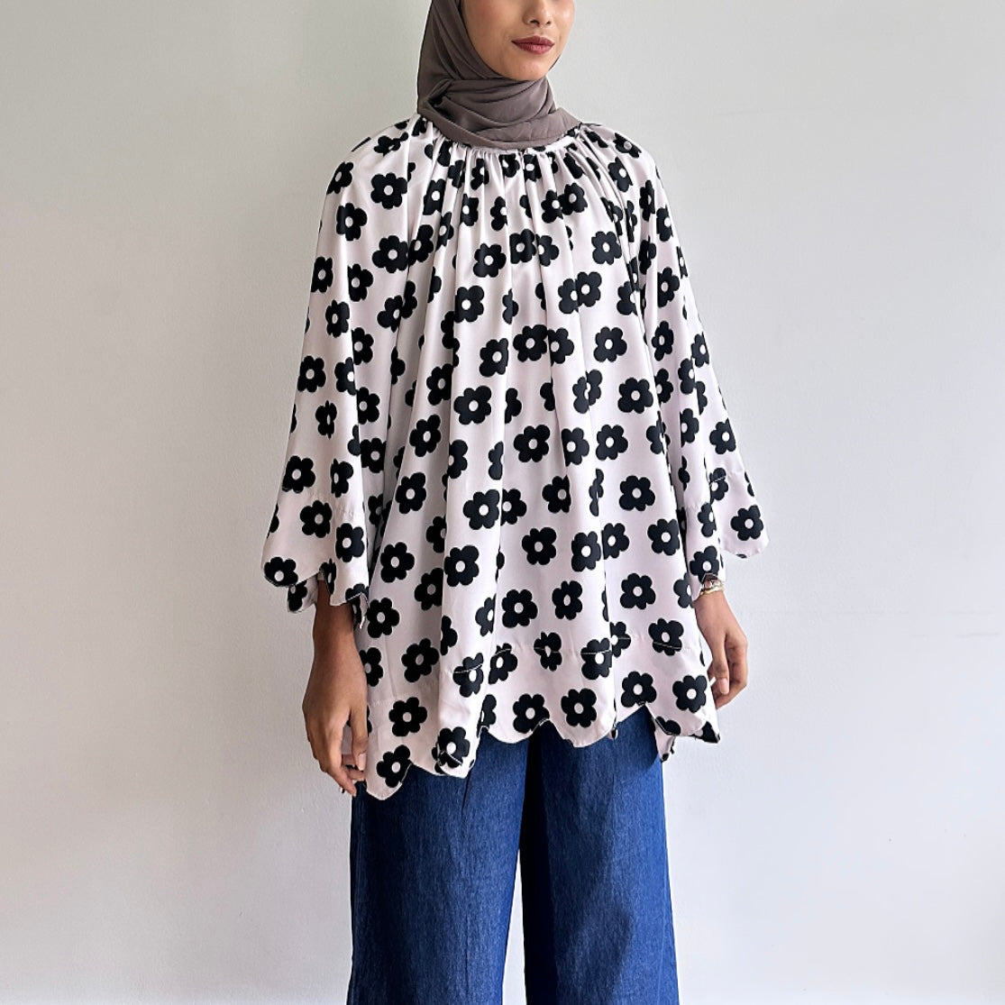 Liora scallop floral blouse