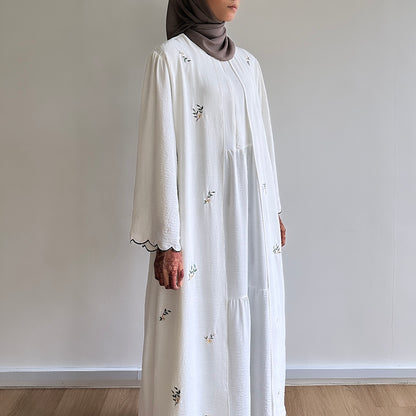 Luna sulam abaya