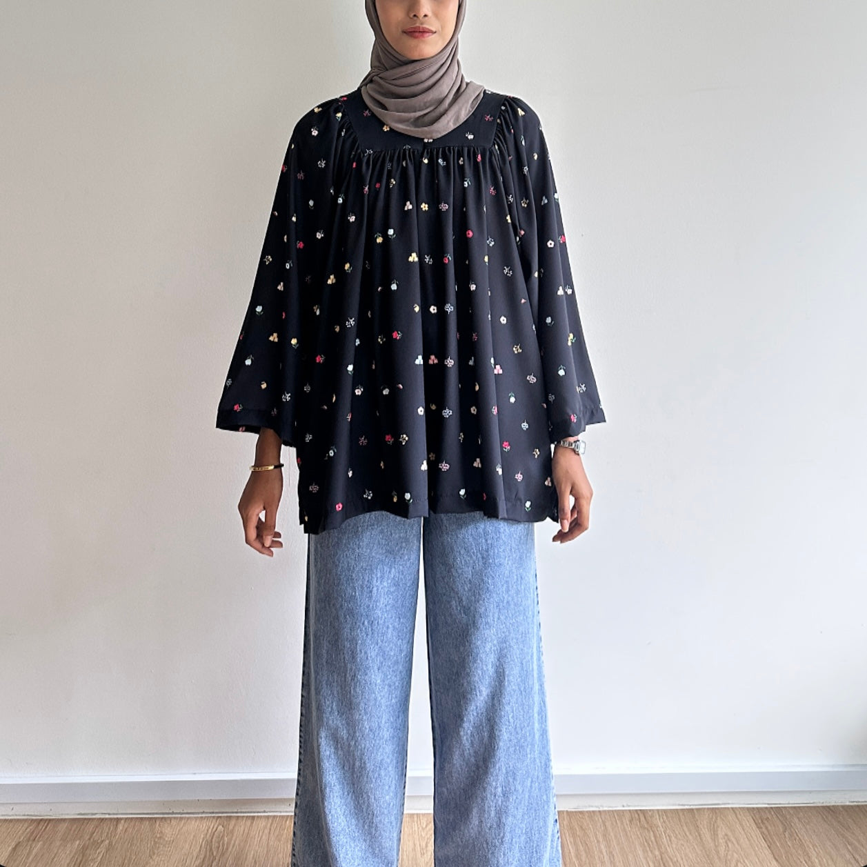 Anna floral blouse