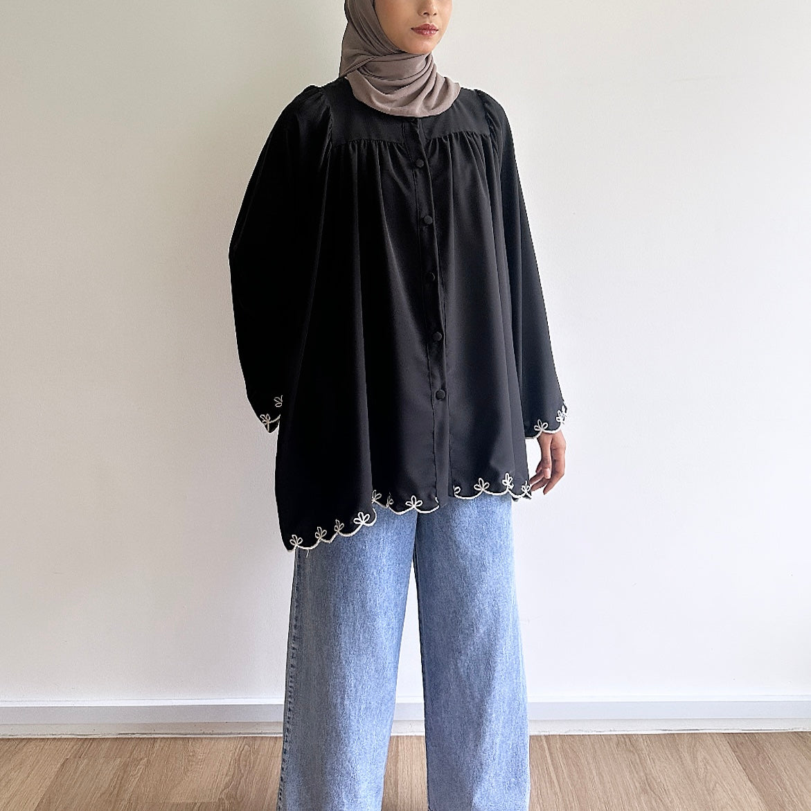 Aura sulam blouse